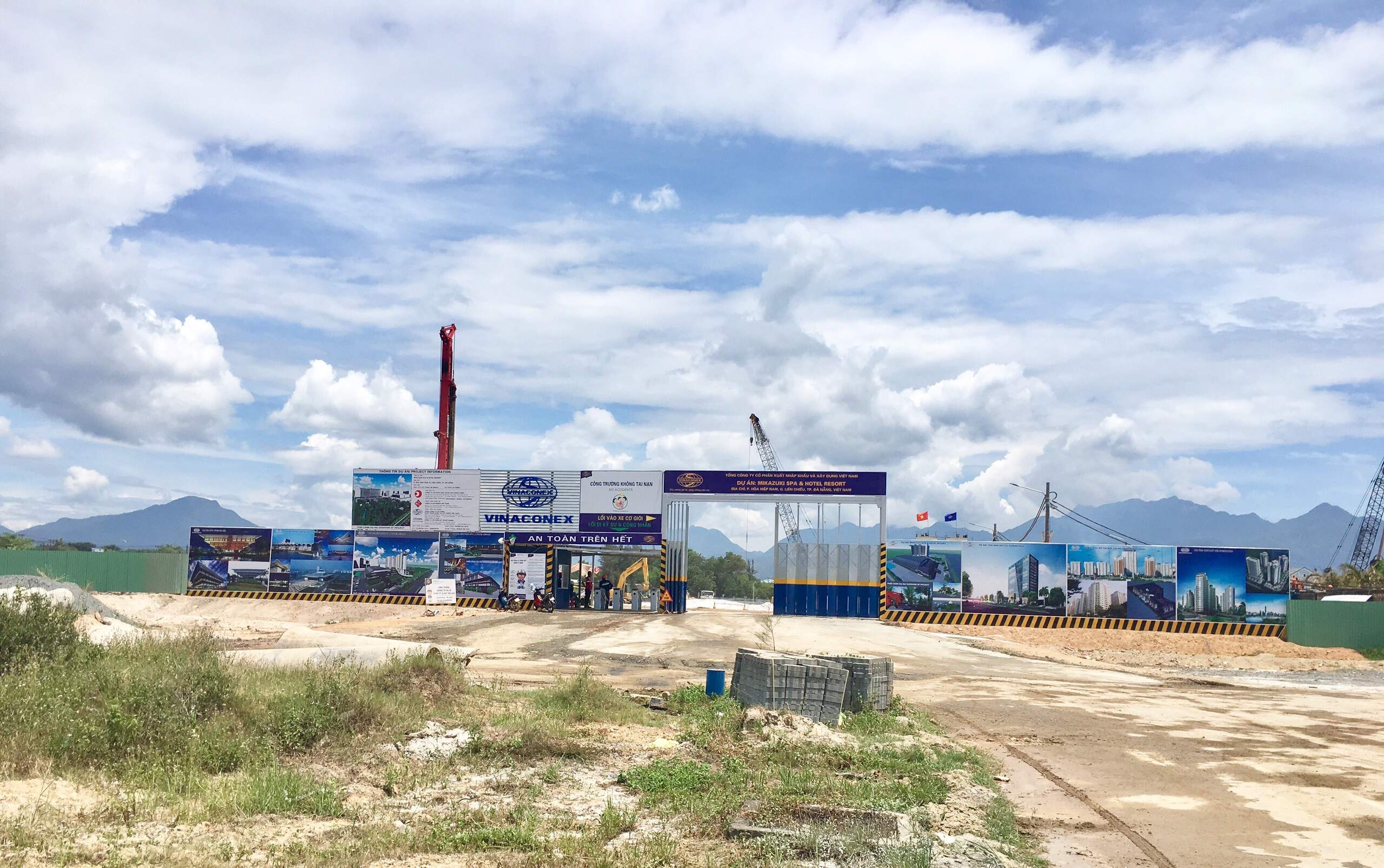 CỔNG DỰ ÁN VINACONEX 