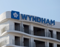 WYNDHAM 