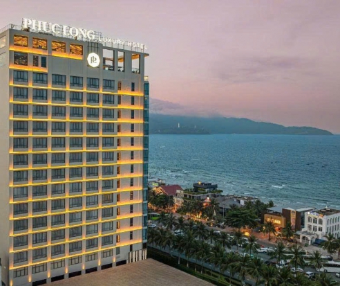 LOGO PHUC LONG LUXURY HOTEL