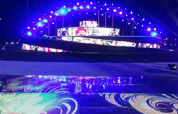 Sân Khấu Pháo Hoa 2018 ( Sân Nền màn hình Led – Ánh Sáng Led)