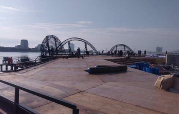 Sân Khấu Pháo Hoa 2018 ( Sân Nền màn hình Led – Ánh Sáng Led)