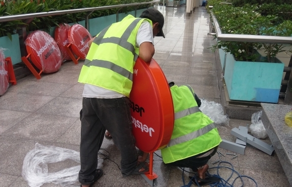 Hộp đèn Logo Hãng bay Jetstar 