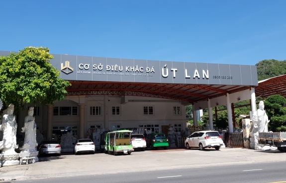 Cơ Sở Điêu khắc đá Út Lan 