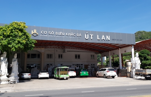 Cơ Sở Điêu khắc đá Út Lan 