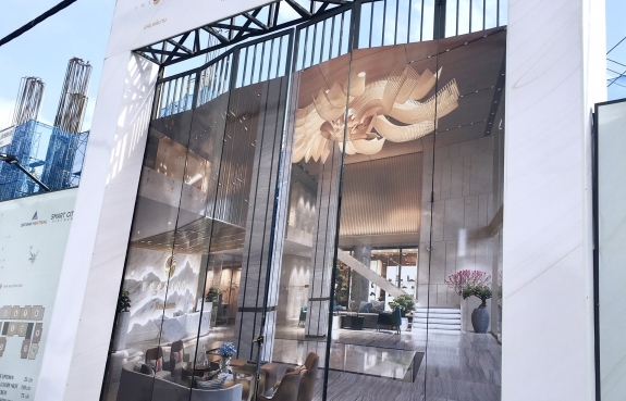 The Sang ( cổng + Boot)