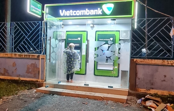 LẮP DỰNG CÁC NHÀ ĐẶT BOOT ATM - VCB 