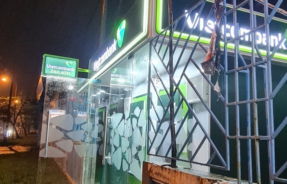 LẮP DỰNG CÁC NHÀ ĐẶT BOOT ATM - VCB 