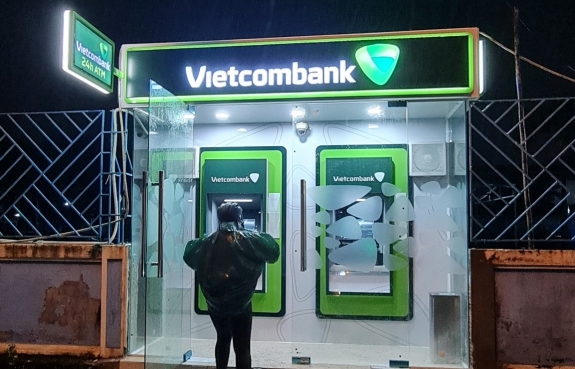 LẮP DỰNG CÁC NHÀ ĐẶT BOOT ATM - VCB 