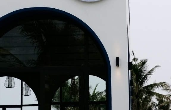 BẢNG TÊN WYNDHAM + HỘP ĐÈN ROLYA  SHORE