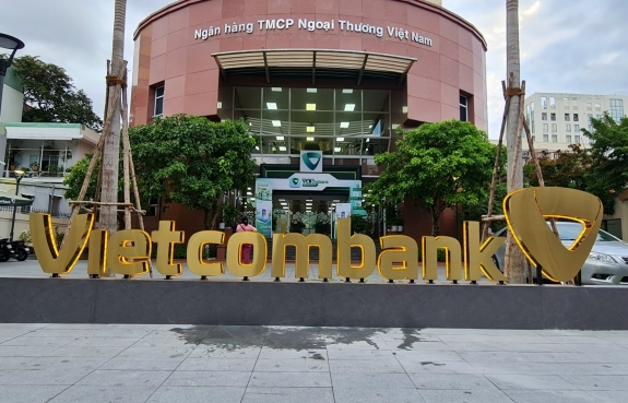 BỘ CHỮ LOGO + VIECOMBANK ( CN ĐN) 