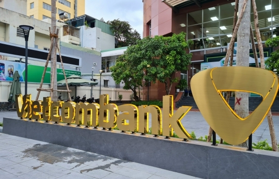 BỘ CHỮ LOGO + VIECOMBANK ( CN ĐN) 