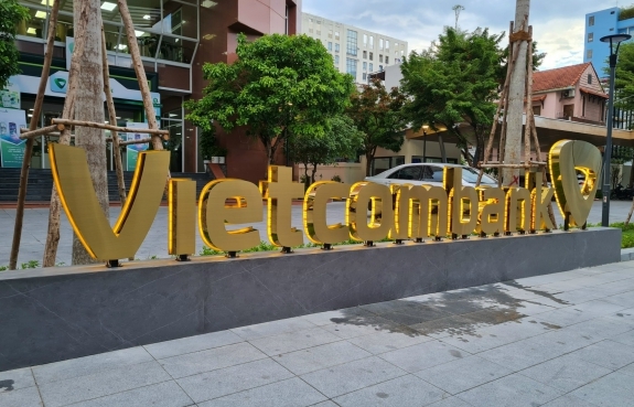 BỘ CHỮ LOGO + VIECOMBANK ( CN ĐN) 