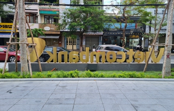 BỘ CHỮ LOGO + VIECOMBANK ( CN ĐN) 