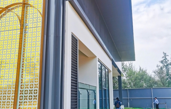 MÁI ĐUA NHÀ MẪU - DỰ ÁN KHU CĂN HỘP CAO CẤP NEW TOWN