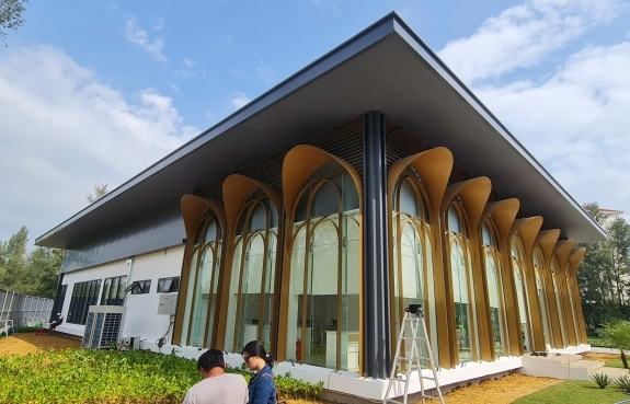 MÁI ĐUA NHÀ MẪU - DỰ ÁN KHU CĂN HỘP CAO CẤP NEW TOWN