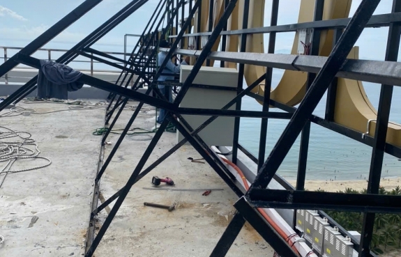 LOGO PHUC LONG LUXURY HOTEL