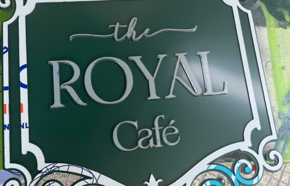 ROYAL CAFE 