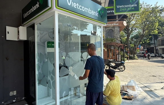 ATM VIETCOMBANK- INDOCHINA 